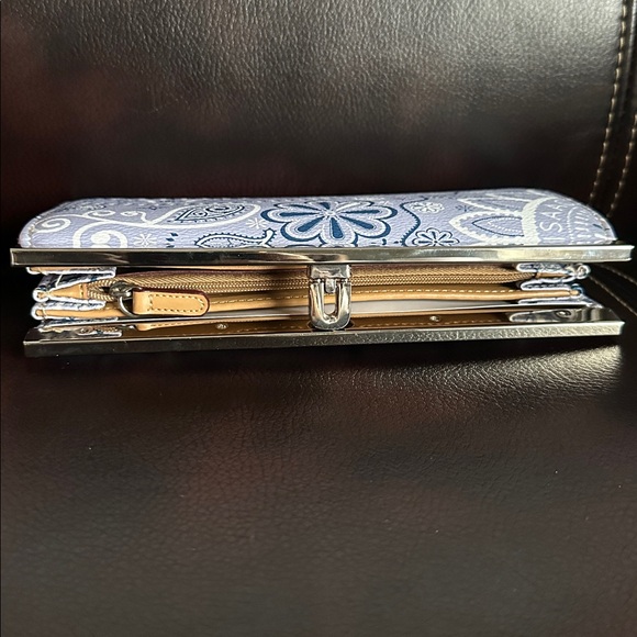 NEW Isaac Mizrahi Floral Blue and Gold Wallet Clutch - Picture 7 of 10
